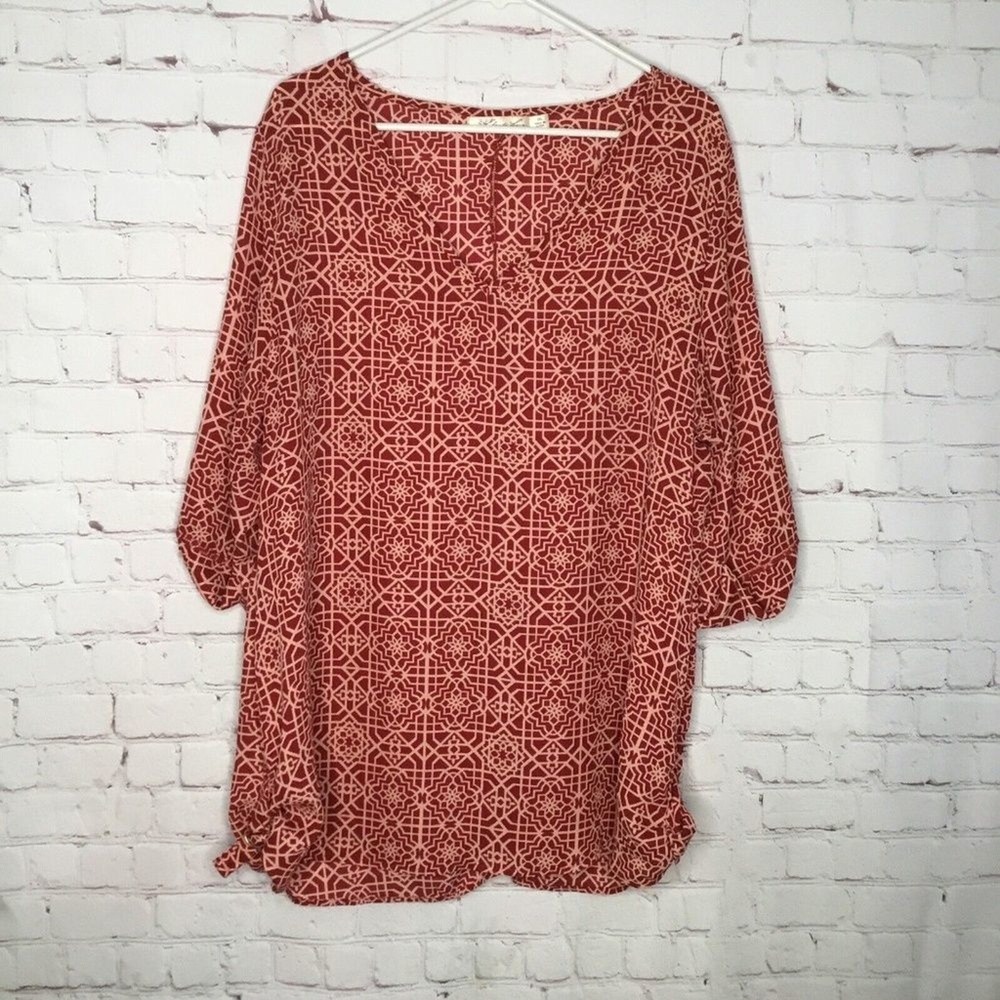 Liberty‎ Love Red Geo. Print 3/4 Sleeve V-Neck Shirt Top Women XXL China